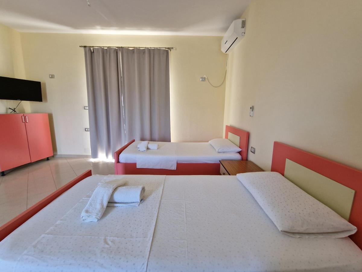 Harizi Apartments Ксамил Екстериор снимка