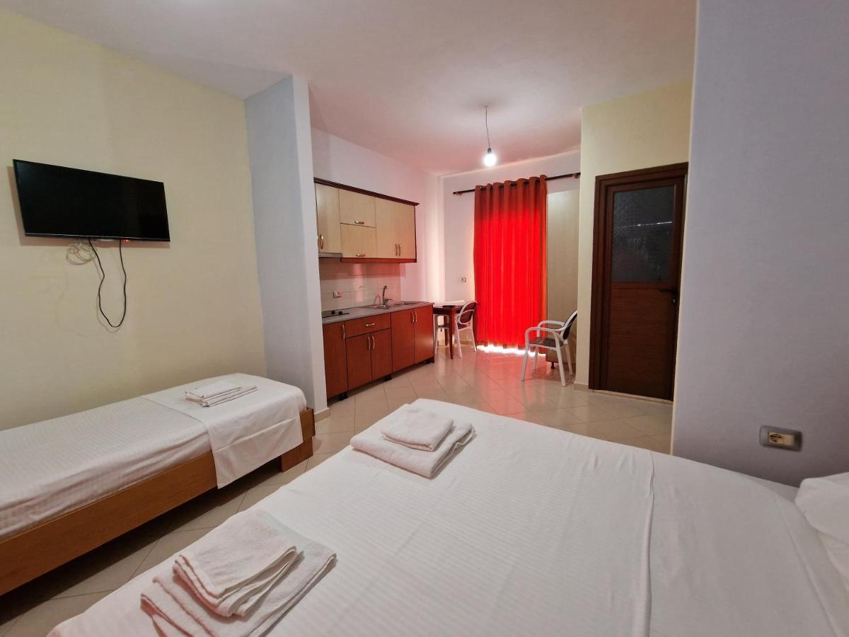 Harizi Apartments Ксамил Екстериор снимка